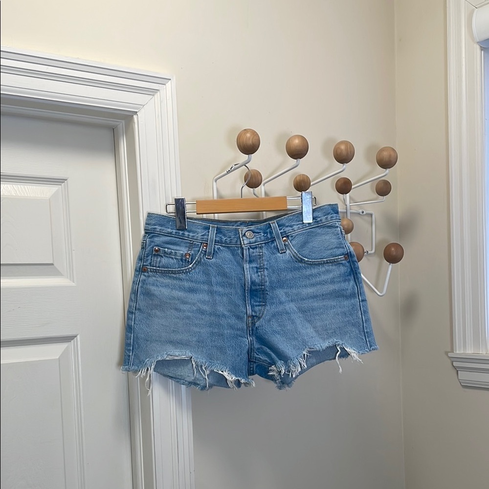 Levi's - Classic Denim Cutoff Shorts - Blue - 26